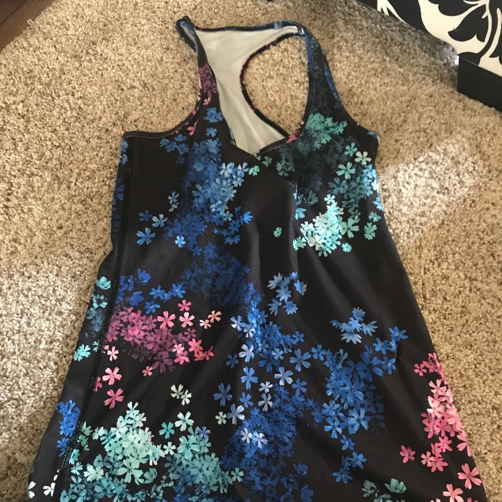 Lululemon floral tank